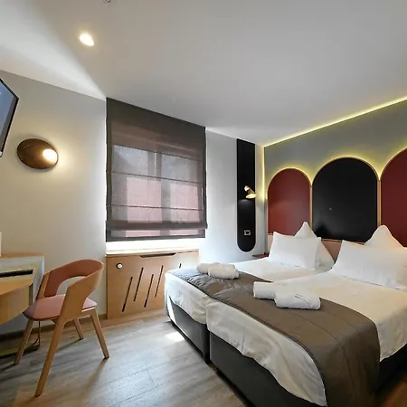 Hotel-restaurant Axion