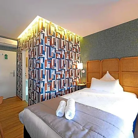 酒店 Hotel-restaurant Axion 3*