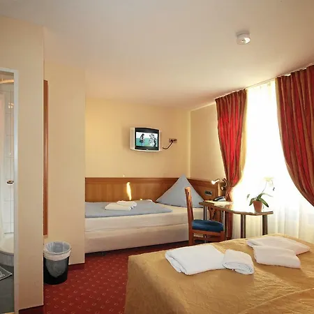 Hotel-restaurant Axion 3*